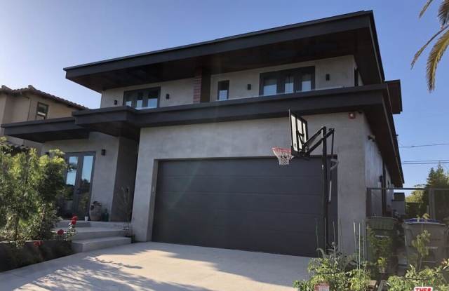 1625 18th St photos photos