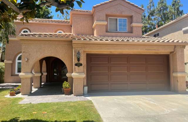 Calabasas Two-Story 4b/3b Beautiful Open Kitchen w/ Hardwood Floors throughout photos photos