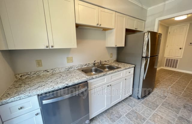 7123 Meadow Park Ave photos photos