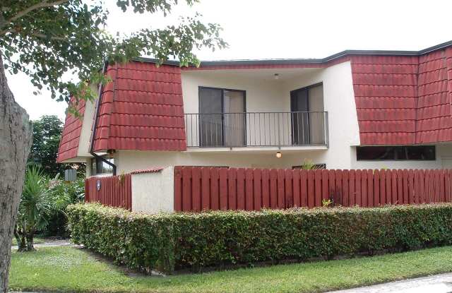 SOMERSET - 3662 Victoria Drive, Palm Beach County, FL 33406