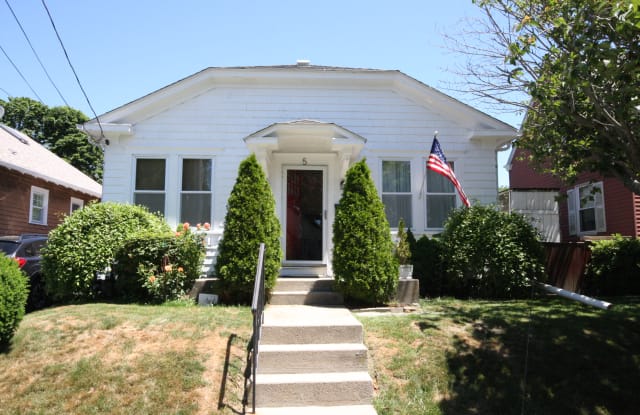 5 Greene Ln - 5 Green Ln, Newport, RI 02840