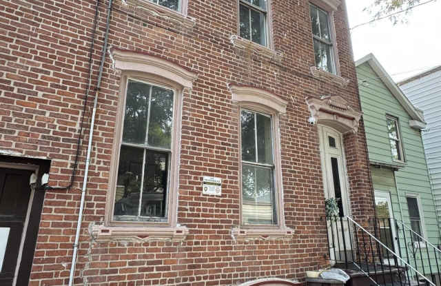 305 2nd Street photos photos