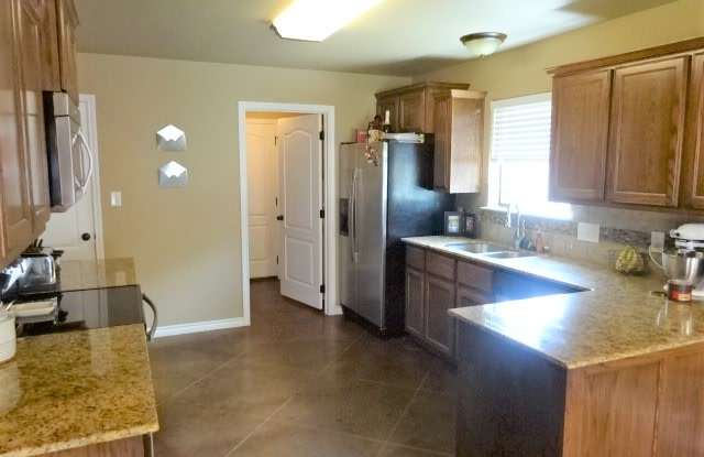 127 Sheridan Loop Gallery 2