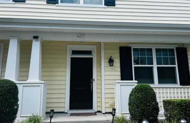 4237 Turnworth Arch - 1 Gallery 2