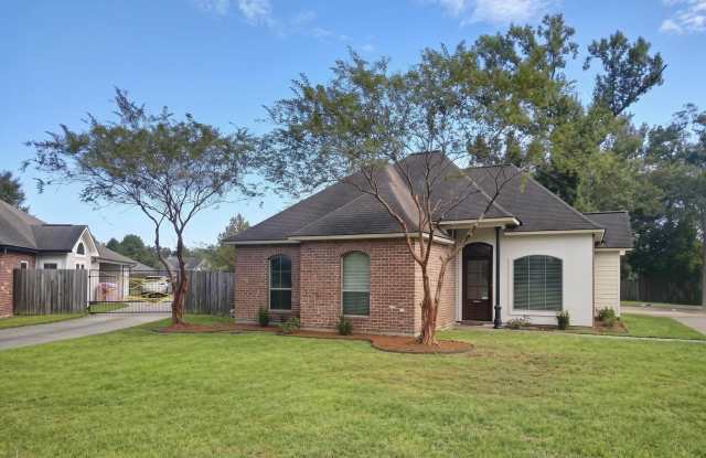 39416 Woodlake Dr Gallery 1