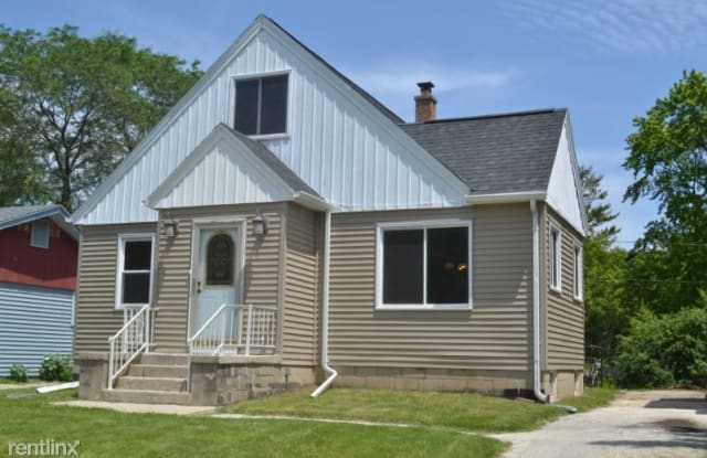 6212 N Willow Glen Ln - 6212 North Willow Glen Lane, Glendale, WI 53209