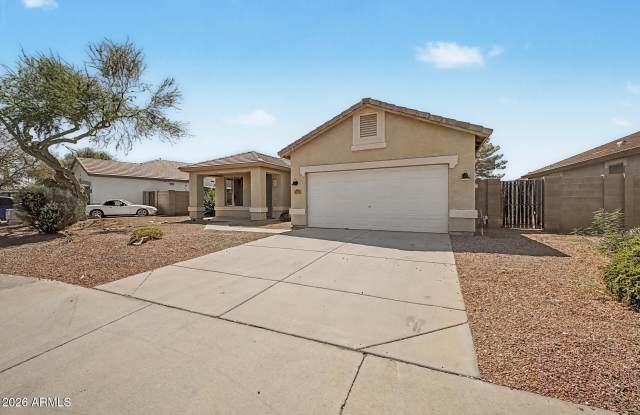 4255 E Cherry Hills Drive Gallery 2