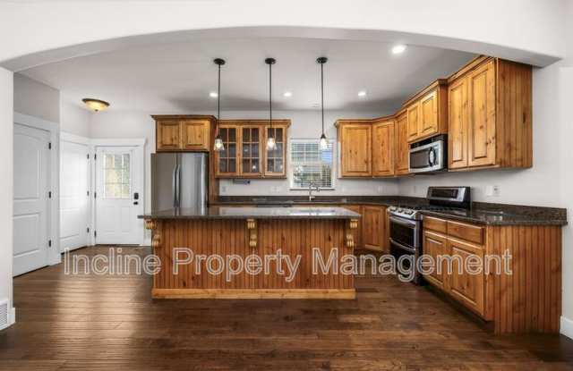 2071 W Crescent Row Gallery 4