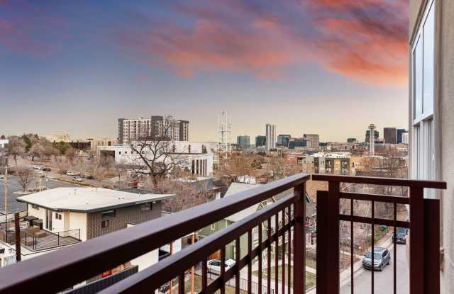 Gorgeous condo with city views photos photos