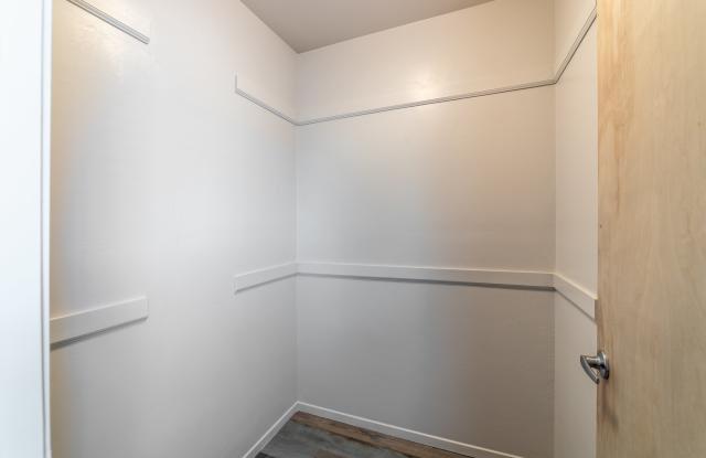3303 N Tyndall Ave Unit 2 Gallery 3