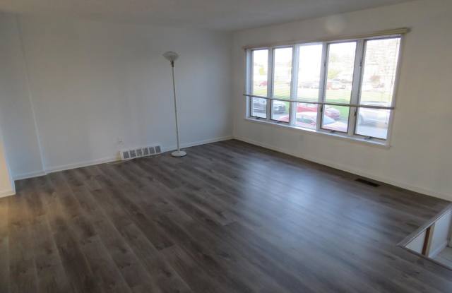 3712 MECHANICSVILLE Place Gallery 3