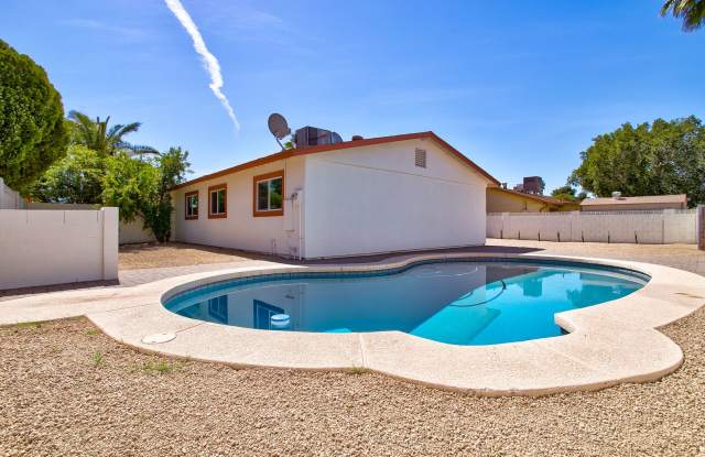 Completely Remodeled top to bottom just finished!! 4 Bedrooms and a Pool by ASU!! Ready July 1st!!! photos photos