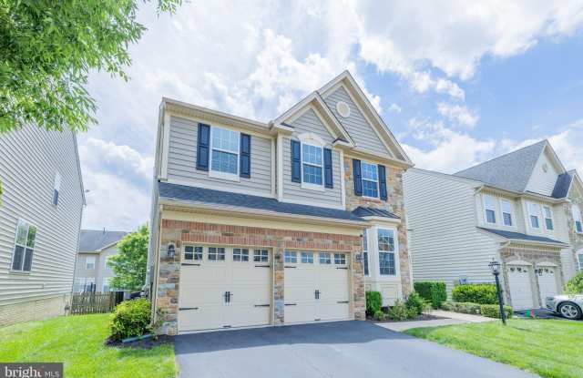 8727 RALEIGH Mews Gallery 3