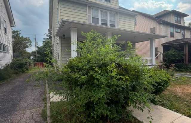 Freshly Renovated 3-Bedroom Home in Garfield Heights Gallery 3