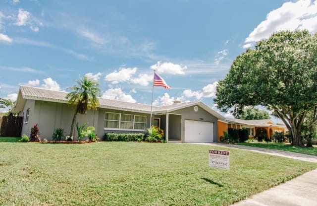 11323 142nd Way - 11323 142nd Way, Pinellas County, FL 33774
