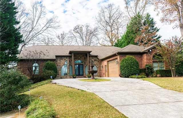 2050 Oak Grove Road NE photos photos