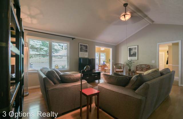 350 Monivea Ln Gallery 4