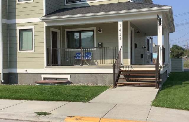 1425 S Catlin photos photos