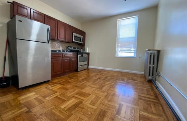 1425 E Gun Hill Road - 1425 East Gun Hill Road, Bronx, NY 10469