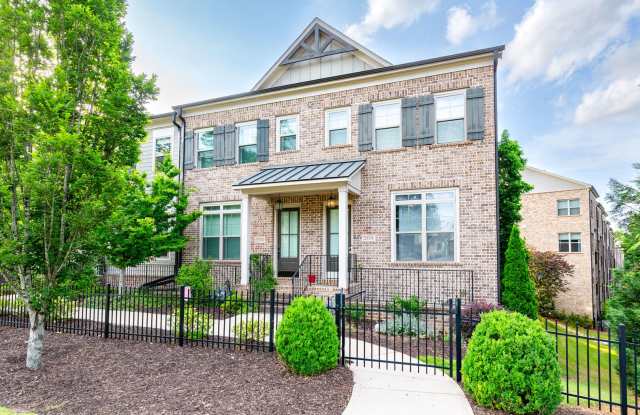 Stunning 3bd Townhome Ready Now! - 2334 Mclean Chase, Cobb County, GA 30080
