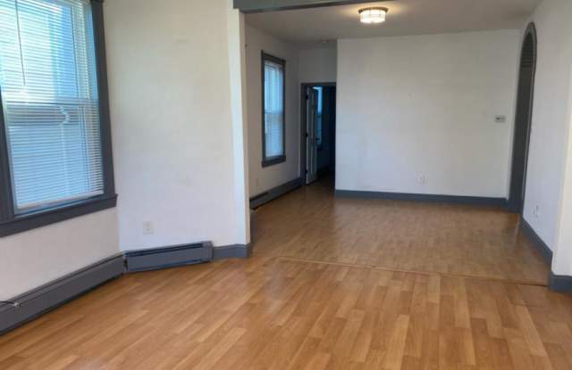 6 Nira Ave. Gallery 2