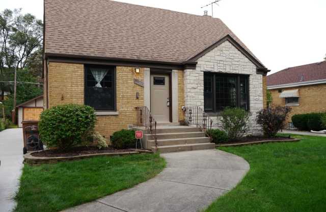 2452 S 7th Avenue photos photos