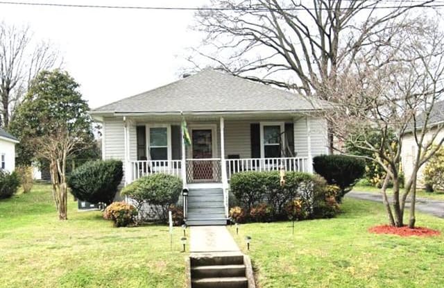 113 East Avenue - 113 South East Avenue, Kannapolis, NC 28083