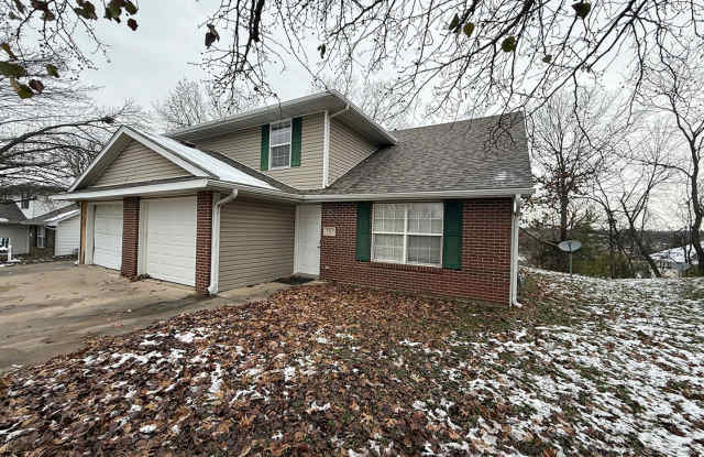 Valley Creek 4 Bedroom Duplex - 5315 East Trikalla Drive, Boone County, MO 65202