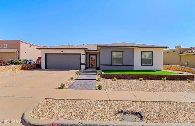 6692 CABANA DEL SOL Drive - 6692 Cabana Del Sol Drive, El Paso, TX 79911
