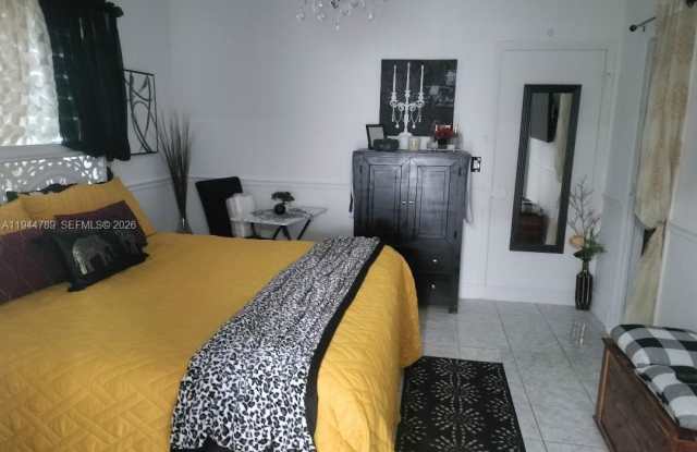 1130 NE 201st Ter photos photos