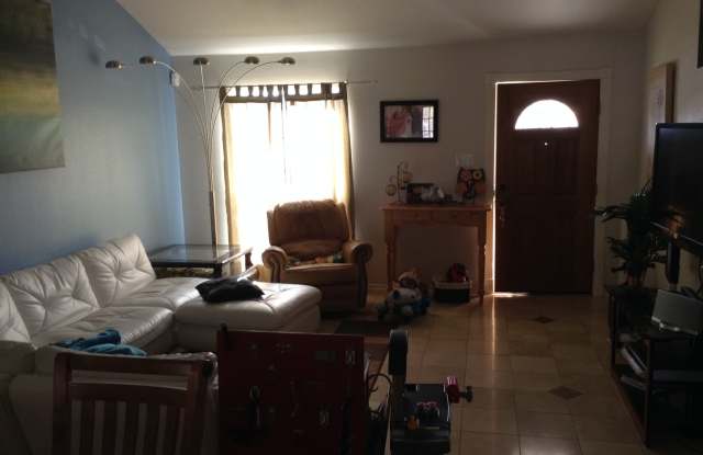 Welcome home to 9107 Meadow Springs! Gallery 2