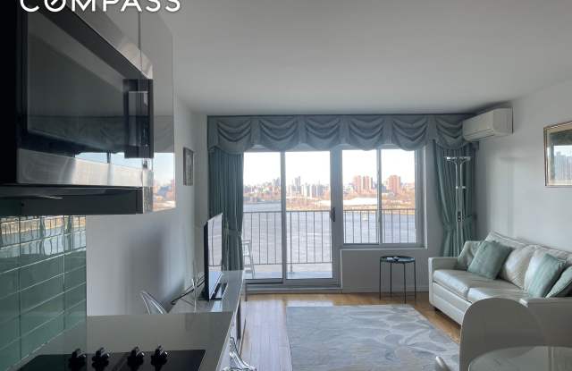 25-40 Shore Boulevard photos photos