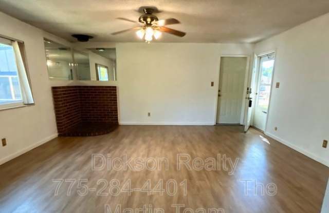 927 Stanford Way Gallery 4