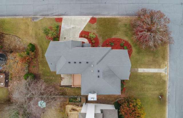 205 Forest Court Gallery 4