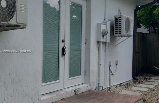 11801 SW 180th St - 11801 Southwest 180th Street, Richmond West, FL 33187