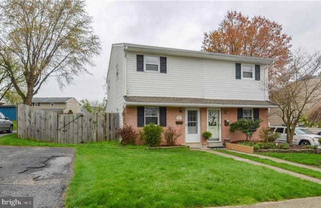 603 POPLAR STREET - 603 Poplar Street, Catasauqua, PA 18032