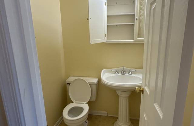 1405 Key Parkway photos photos