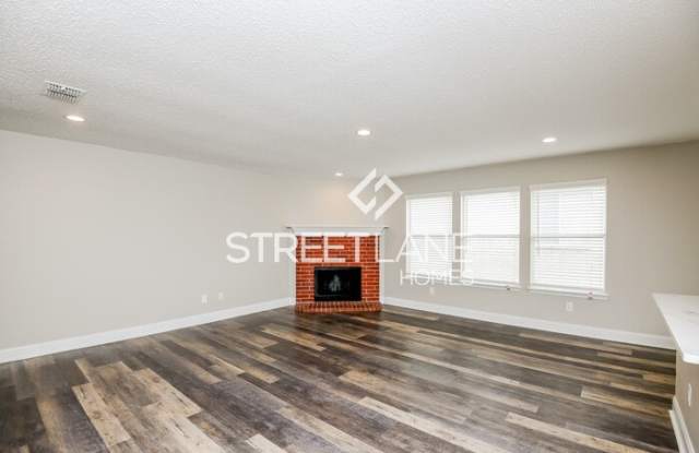 1413 Ridgecrest Drive Gallery 3