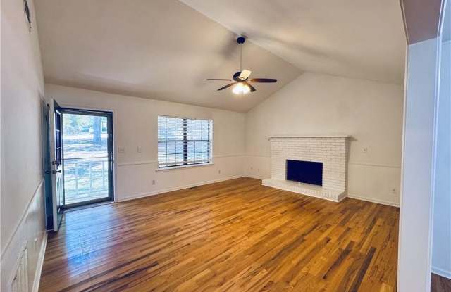 3715 Martin Farm Road Gallery 4