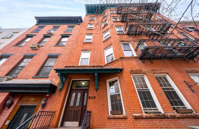 316 HUDSON ST photos photos