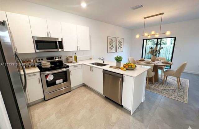 24600 SW 119th Pl, Miami, FL 33032 photos photos