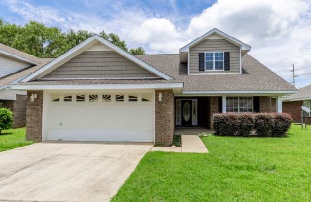 NOW SHOWING! Three Bedroom Home in Daphne photos photos
