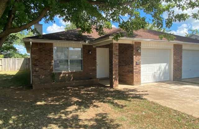Adorable 3 Bedroom Duplex in Farmington! - 126 Killdeer Drive, Farmington, AR 72730