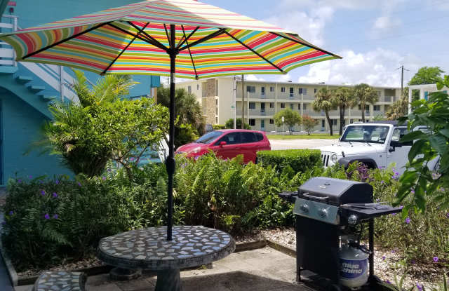504 67th Ave Apt 12 - 504 67th Avenue, St. Pete Beach, FL 33706