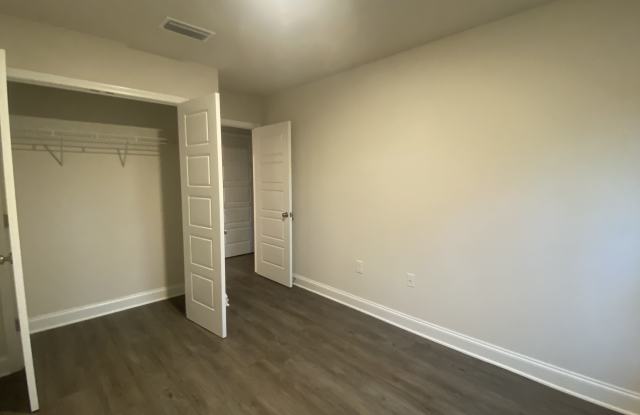 6677 Spaniel Dr Gallery 4