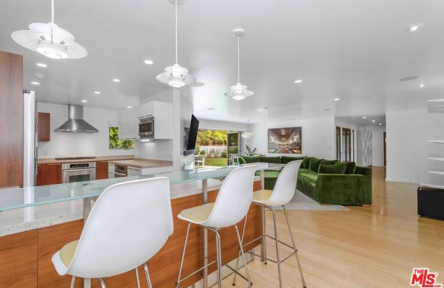 3506 Laurelvale Dr - 3506 Laurelvale Drive, Los Angeles, CA 91604