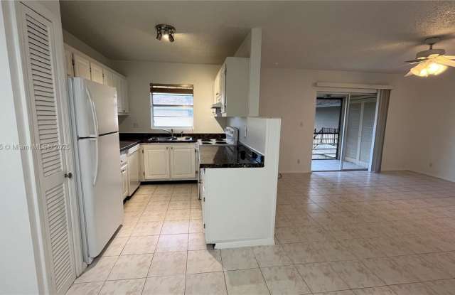 1291 NW 13th St photos photos