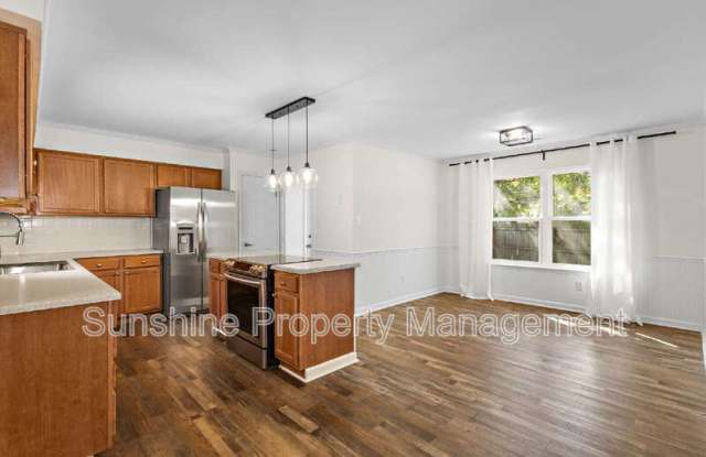 2305 Merl Circle Gallery 4