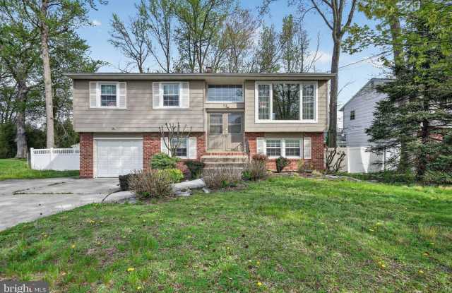 73 GREENVALE photos photos