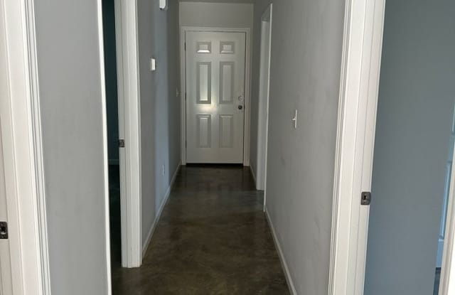 3 Bed/2 Bath Home in Pearl Gallery 4
